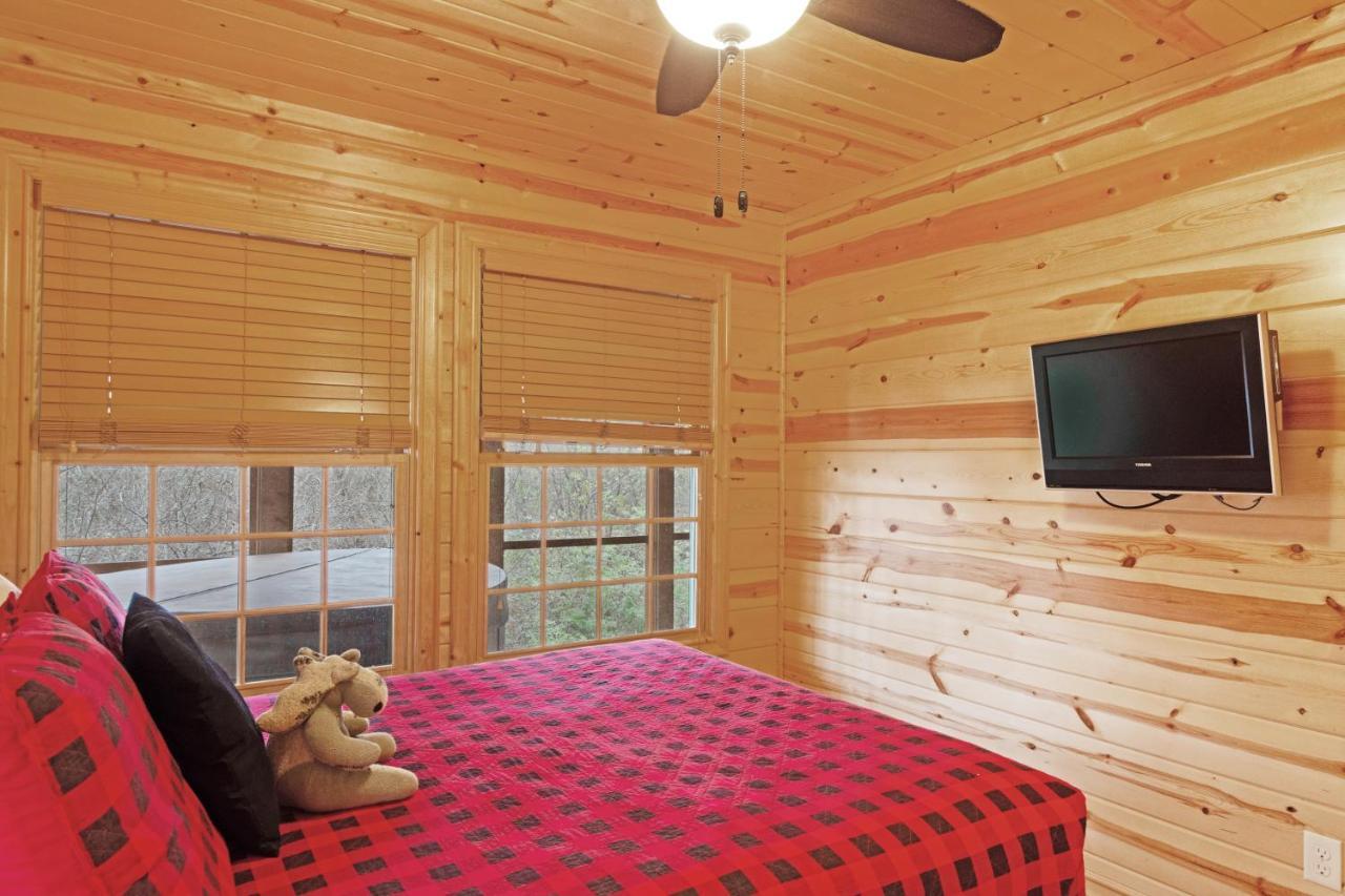 Kingfisher Cove Cabin 2 Saugatuck Esterno foto